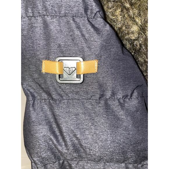 Roxy Women's Insulated Snowboard Jacket (size M) with 10k Dryflight Technology - Picture 8 of 15